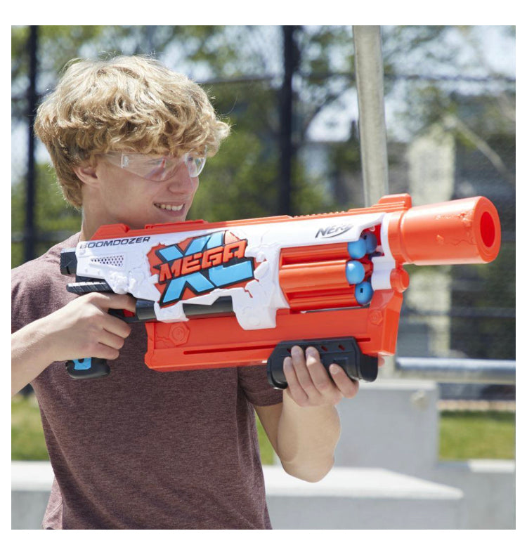 NERF MEGA XL BOOM DOZER BLASTER WITH XL 6-DART DRUM