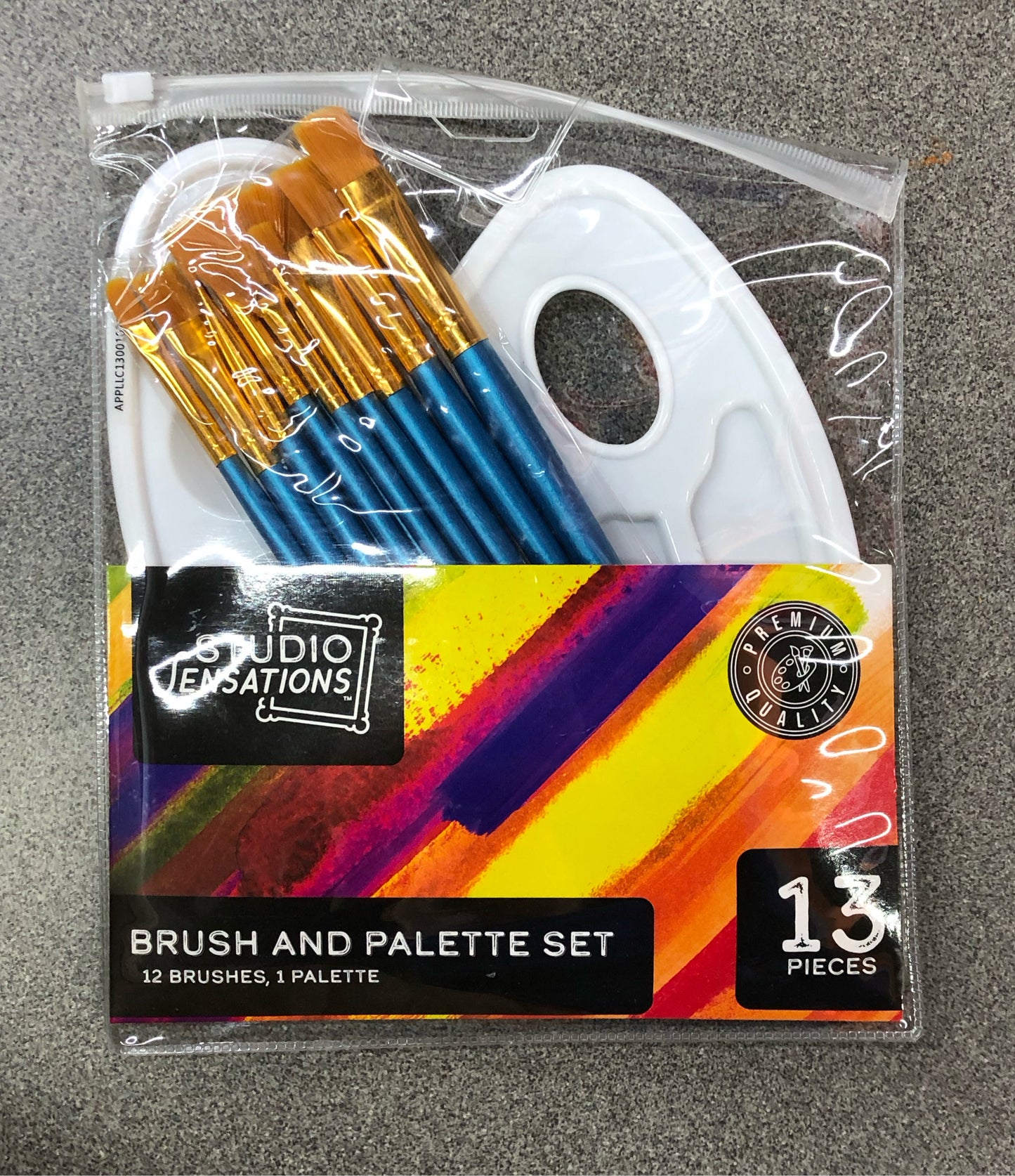 Studio Sensations Brush And Palette Set